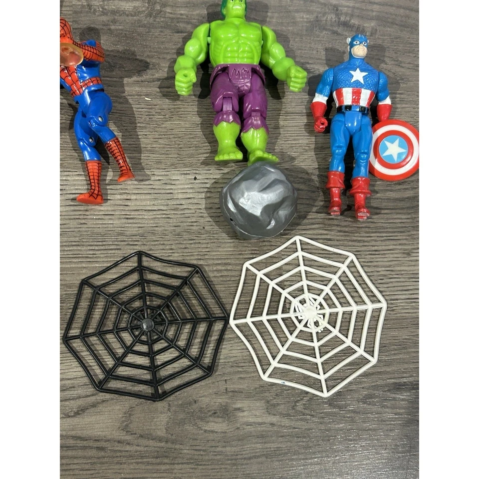 Lote de Figuras de Ação Marvel – Homem-Aranha, Hulk, Capitão América, Doc Ock + Teias - Imagem 4 de 4