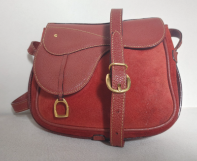 RARE Vtg GUCCI Red Suede Leather Saddle Crossbody Shoulder Fanny
