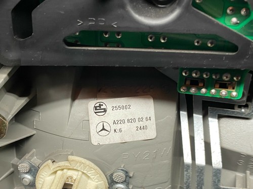 (AS) MERCEDES BENZ W220 S PRE-FACELIFT REAR TAIL LIGHT RIGHT SIDE - Picture 5 of 7