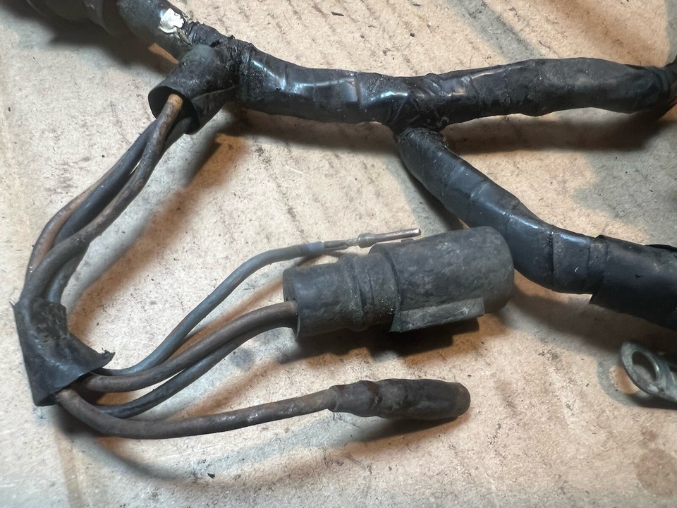 Evinrude Johnson Engine Harness Red Plug 583649 Starter Solenoid 395419