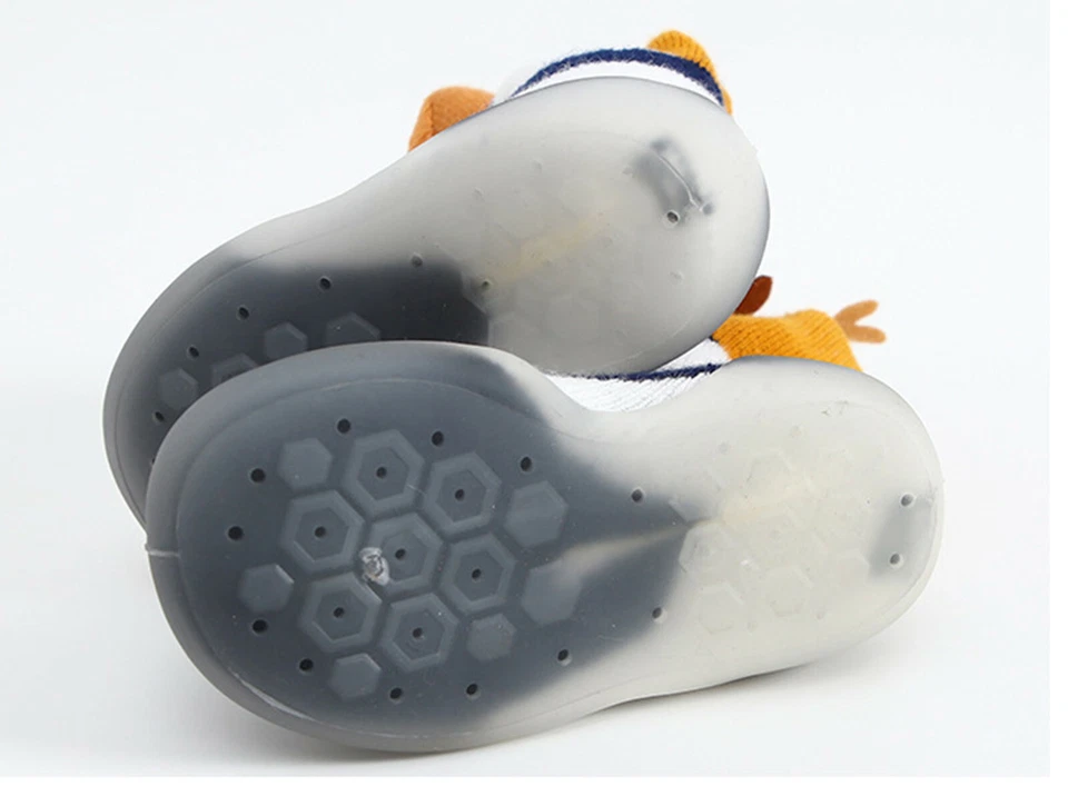 Niños Bebés Niña Niños Pequeños Antideslizantes Zapatillas Calcetines Zapatos Invierno Cálido Foto 3 de 4