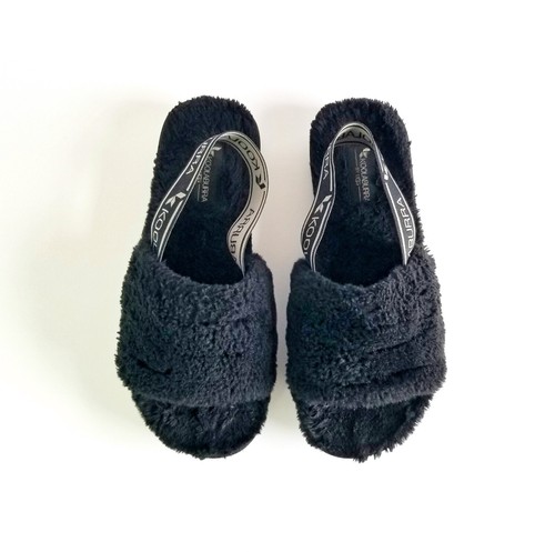 Sandalia Zapatilla UGG Fluff Yeah Slide Negra Talla 7 38 Piel de Oveja Suelas Grises - Imagen 4 de 14