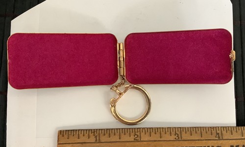 Vintage Charge Plate Gold Tinted Case Keychain Red Felt Inside Looks New - Picture 3 of 5