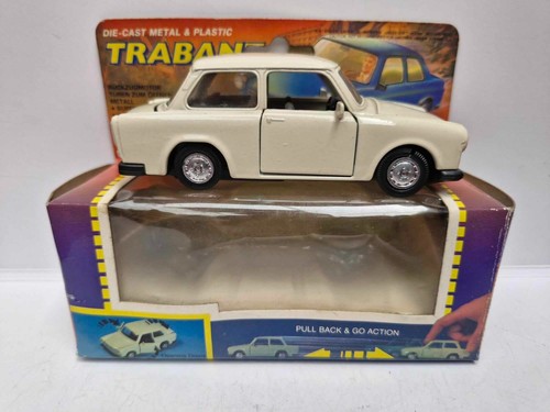 Vintage Welly Trabant 601 die cast pull back 1:32 MIB original box - Picture 3 of 10