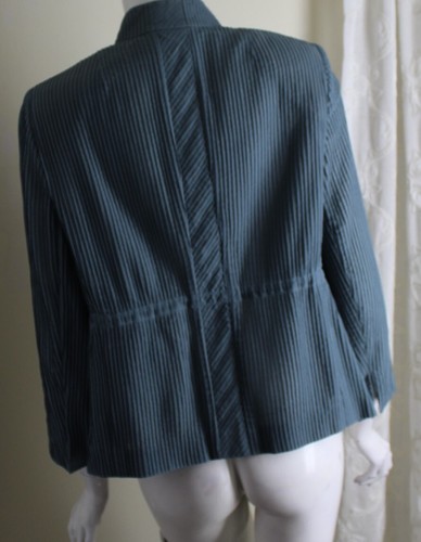 AKRIS Sz 12 US Lovely Stone Blue Lightweight Pintucked Pleated Blazer 3/4 Jacket - 第 2/12 張圖片