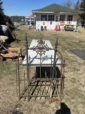 Buckeye Iron Fence Gate. Please Read Item Description About Shipping!