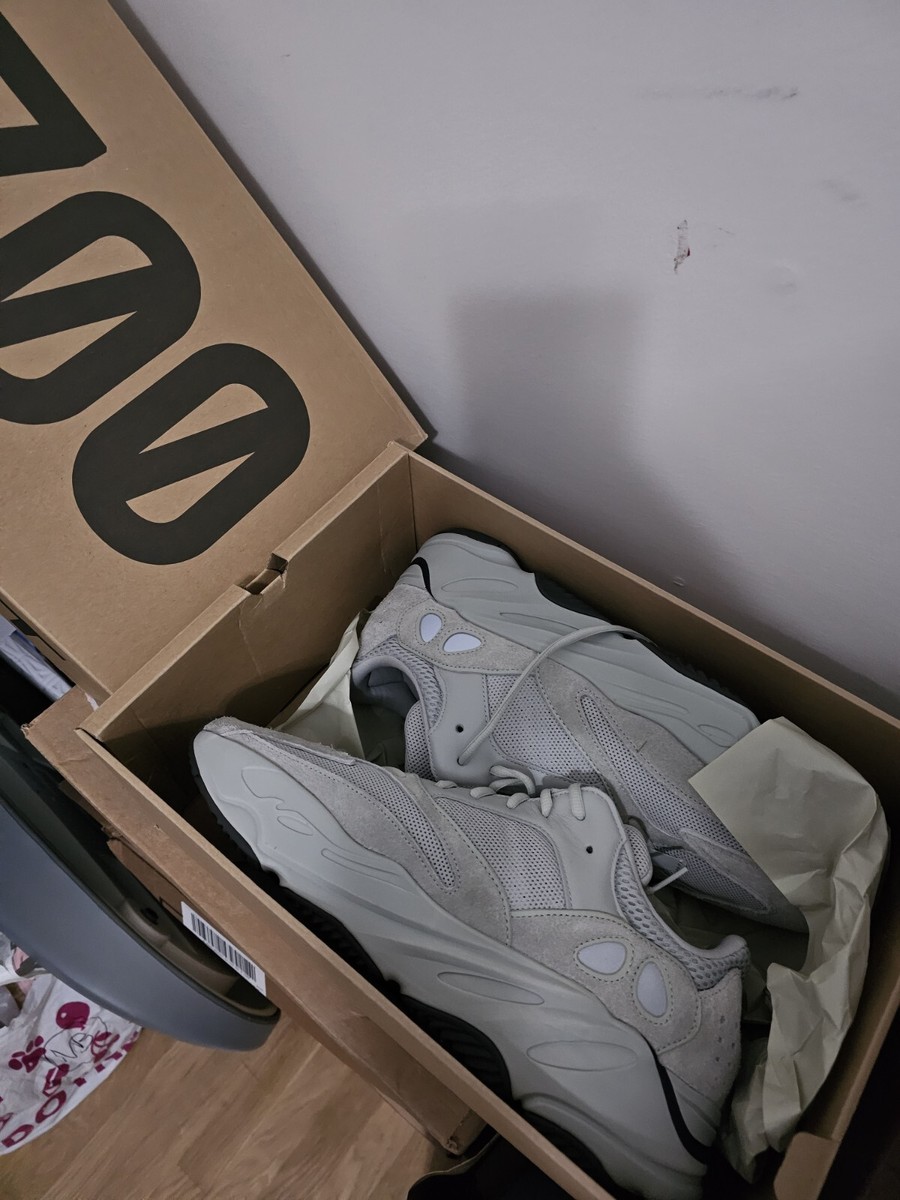 Size adidas Yeezy Boost 700 Low Salt
