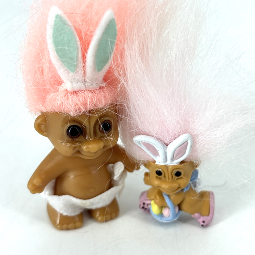 Vintage Russ Berrie Ostern Hase Baby Troll Puppe mit Lätzchen & Ohren & Troll Anstecknadel - Bild 2 von 11