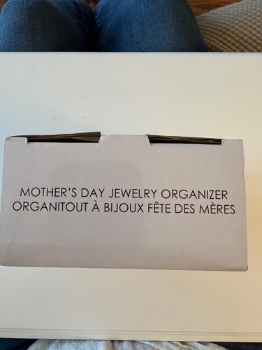 AVON MOTHERS DAY JEWELRY ORGANIZER. - Picture 3 of 3