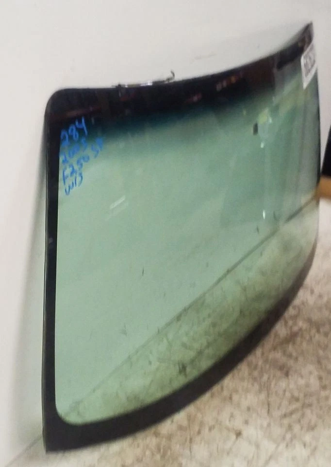 Windshield Glass | Fits 2003-2007 Ford F250 F350 F450 F550 LOCAL PICKUP ONLY - Image 3 of 4