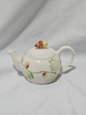 BELLEEK MINIATURE TEAPOT Acorn Lid Bone China