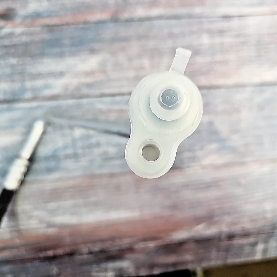 UAC HA10691C Fits 2005-2007 Montego Freestyle 500 AC Receiver Drier w Hose NOS - Image 4 of 4