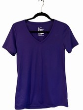 Nike Women  s Dri-FIT V-Neck Athletic T-Shirt Purple Short Sleeve Size Small
