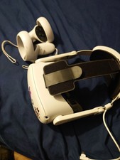 Meta Quest 2 VR Headset 128GB w/ Headstrap Ba...