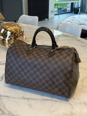 Louis Vuitton Speedy 35