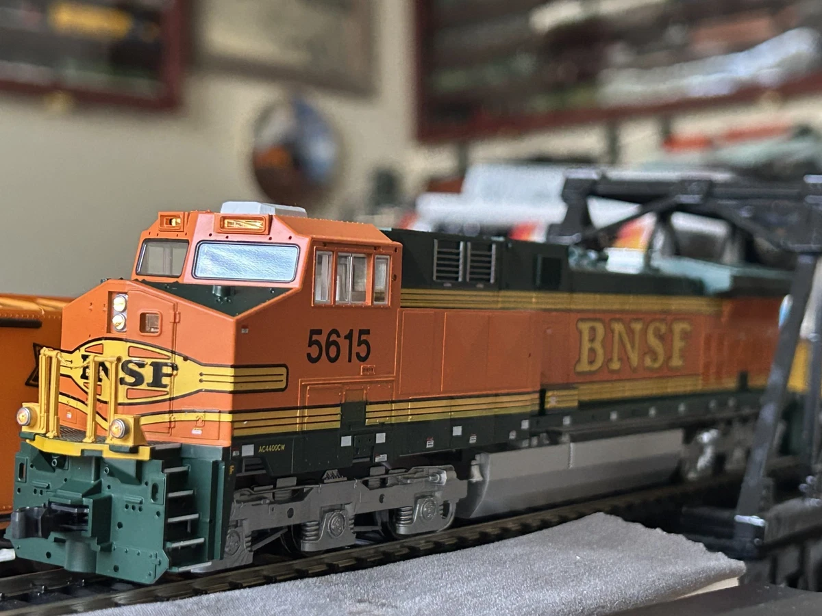 Athearn BNSF 8236 ディーゼル機関車 Nゲージ 鉄道模型 KATO BNSF Railway HO Diesel Locomotive Model Railroad Locomotives