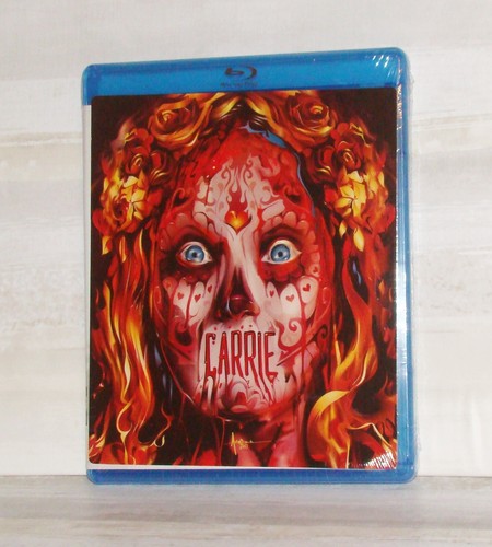 Stephen King Carrie with Cover Art Blu-Ray NEW - Picture 3 of 4