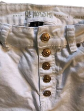 Rewash Brand Gold Button Fly Distressed #Bemore Women's Jeans White 9/29 Raw Hem