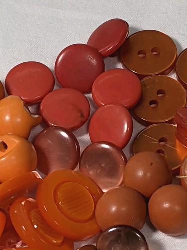 Orange Vintage Buttons All w/Matches Minus 4 Lucite Acrylic Mixed Materials 60p - Picture 5 of 12