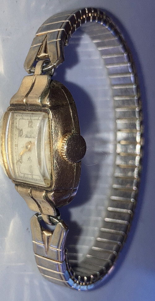 Antique Art Deco 10k Gold Filled Elgin Deluxe Ladies Watch  display picture 1