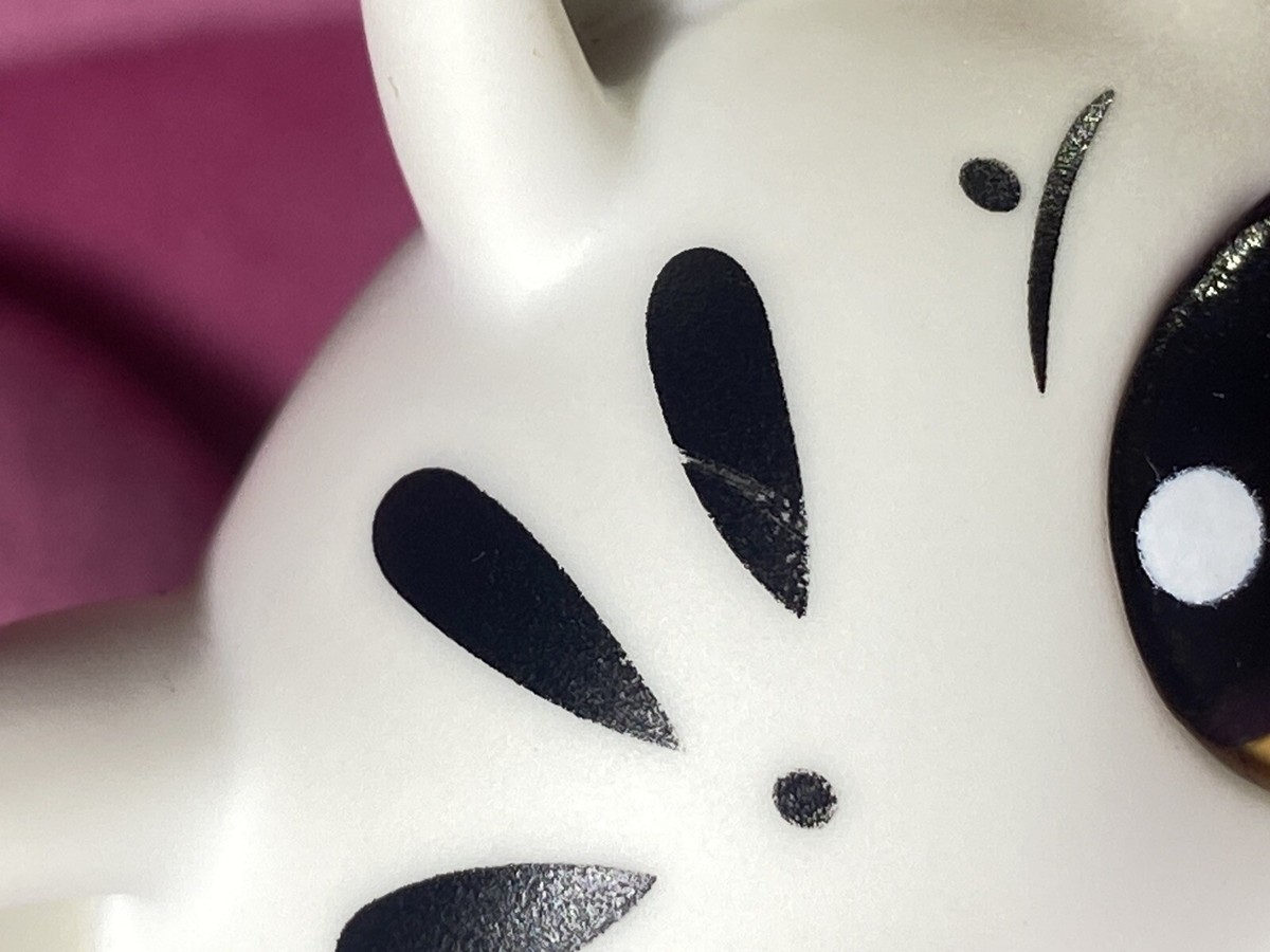 Littlest Pet Shop LPS Mummy Mommy White & Black Tiger Crouching