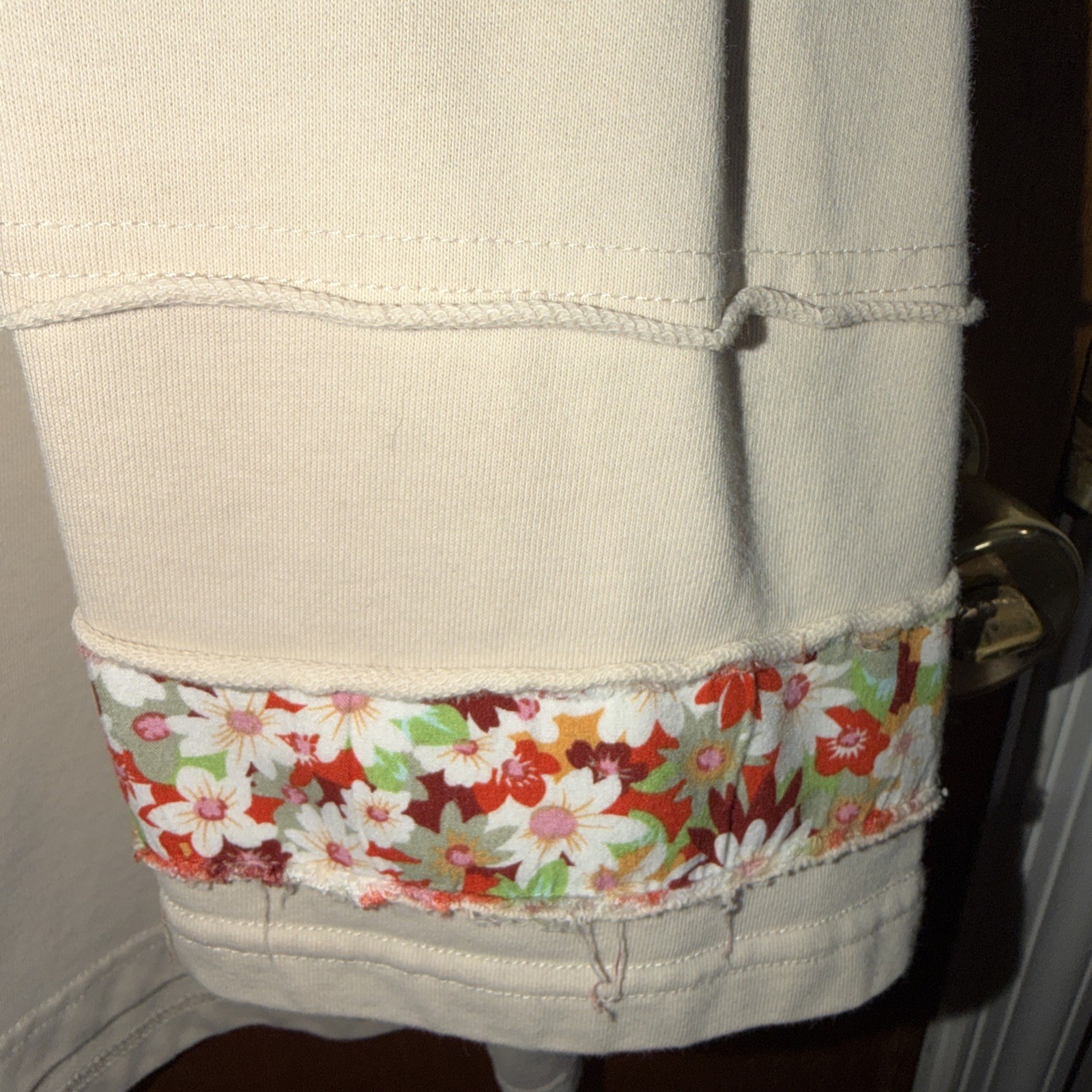 Easel Pullover Flower Patchwork Detail 3x - image 3