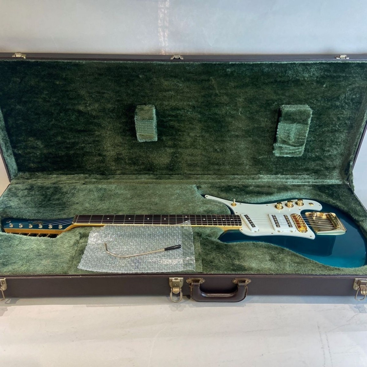 ギター YAMAHA SG-7A 20th Anniversary Candy Blue YAMAHA SG-7A 20th Anniversary Candy Blue Electric Guitar