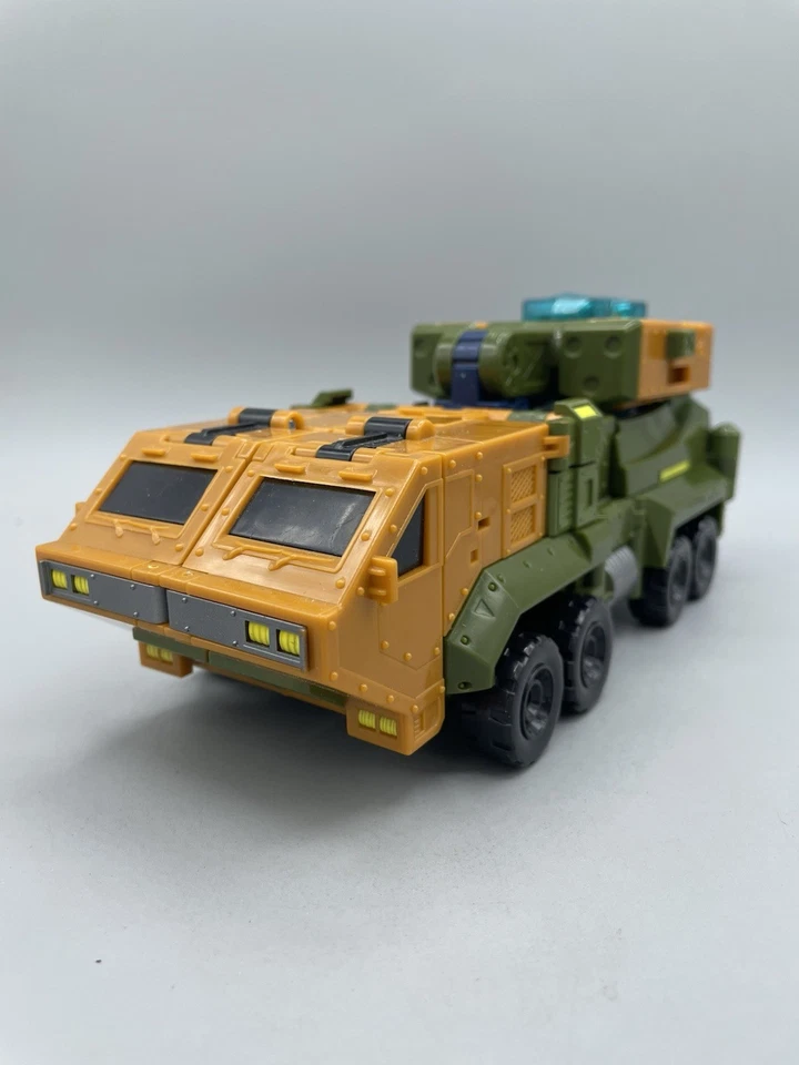 2008 Walmart Exclusive Transformers Animated ROADBUSTER Ultra Magnus Complete - Image 4 of 4