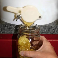 Beekeeping Extractor Honey Gate Valve Equipment Bottling Strainer Honey Tap