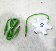 Belkin RockStar Aux Cable 5-Way Splitter for Headphones & 2' Extension Cable.DD1