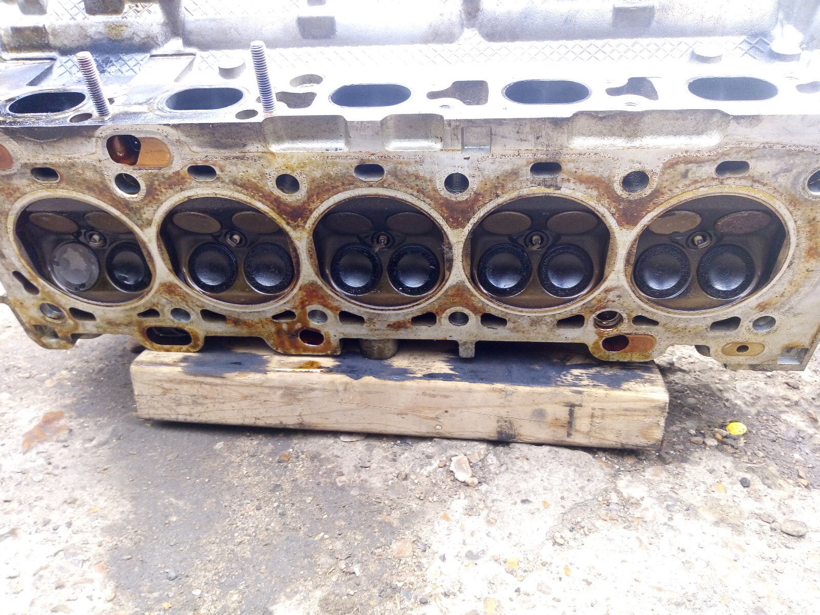 1001837 CYLINDER HEAD / 1401779 FOR VOLVO S80 BERLINA 2.4 125KW 
