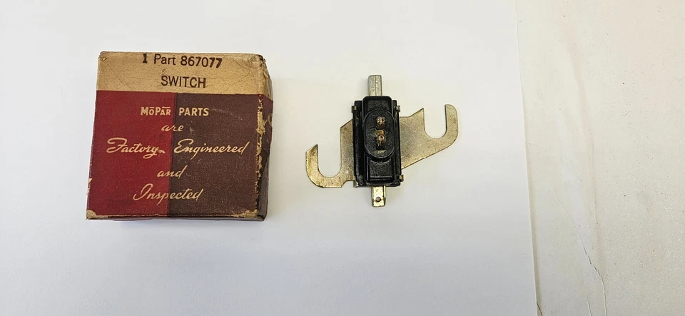 1941-1949 Dodge Plymouth Hand Brake Signal Light Lamp Control Switch 867077 NOS. - Image 3 of 4