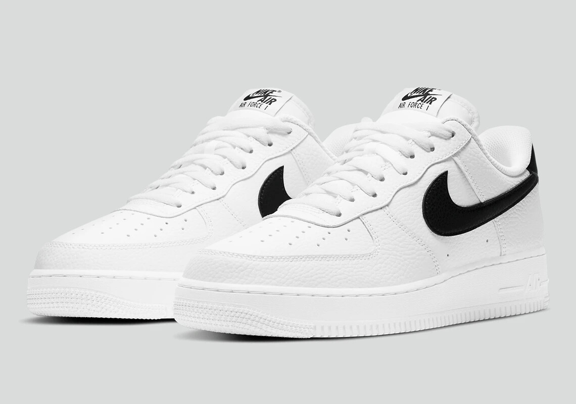 ★【NIKE】★NIKE Air Force 1 '07 White Black★24-30cm★ Nike Air Force 1 '07 Shoes White Black FQ4296-101 Men's