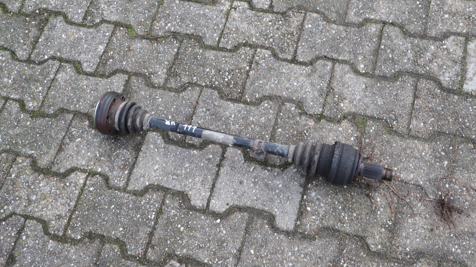 Antriebswelle Hinten Rechts For BMW 1er E81 E82 E87 E88 3er E90 E91 33217533446 90641982