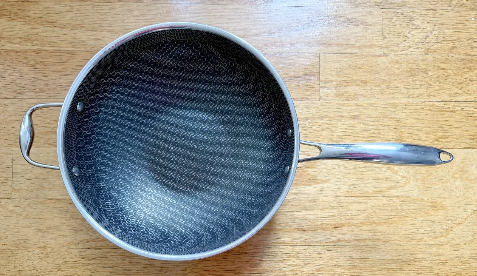 Hexclad 12 Inch Hybrid Stainless Steel Wok Nonstick with Stay Cool Handle