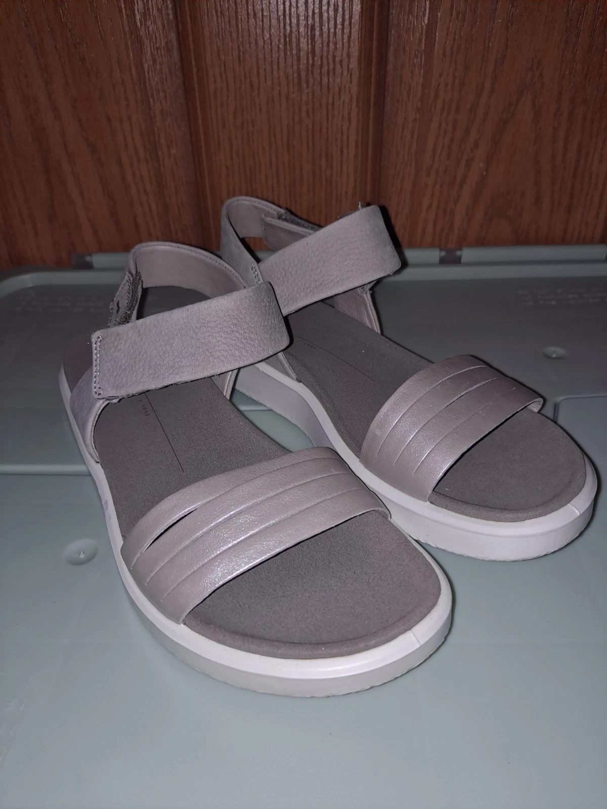 Ecco Flowt sandali in pelle punta aperta 2 cinturini alla caviglia taglia 6 EU 37 grigio