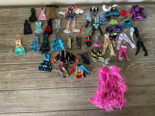 Monster High Lot of 40+ Clothing Pieces - Dre...