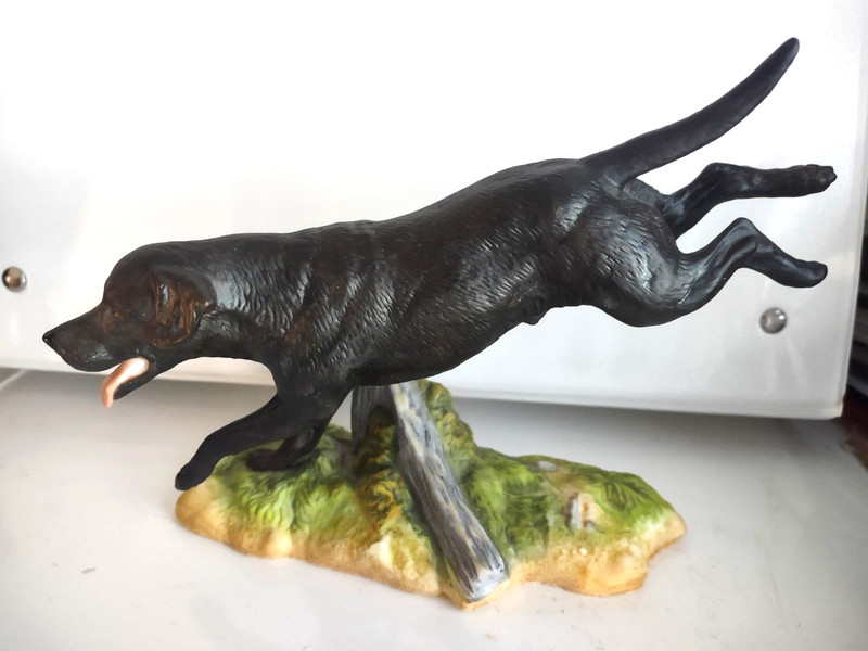 Franklin Mint 1988 "World's Great Hunting Dogs" Labrador Retriever Figurine