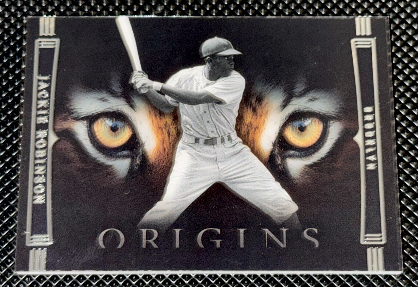 Jackie Robinson 2023 Panini Chronicles Origins Tiger Eyes Case Hit SSP! #TIG-JR