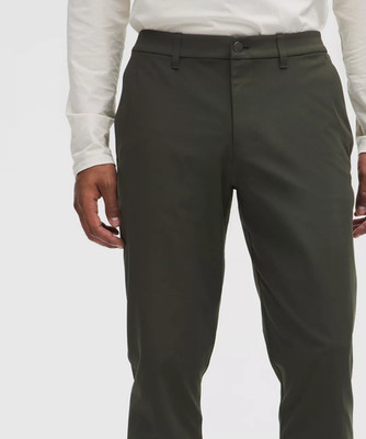 Lululemon Commission Hose, Grün (Gator Green), 32/34 L, Slim Fit