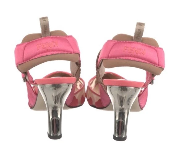 Zapatos de tacón de gatito bordados florales FENDI Colibrí rosa raro precio de venta sugerido por el fabricante 7/37 $1299 Foto 4 de 4