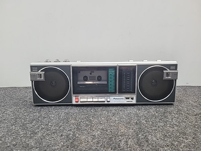 Panasonic RX-F15 Vintage Boombox AM/FM Radio Cassette Recorder (No