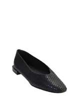 Black Saks Fifth Avenue Womens Leather Snakeskin Printed Flats Black Size 9