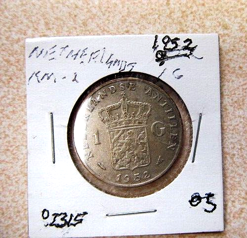 Netherlands 1952 Silver 1 Gulden Coin - Picture 1 of 2
