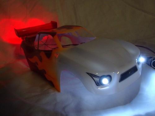 Traxxas Stampede, Rustler, Slash, Revo, T-Maxx, E-Maxx LED Head / Tail Light Kit - Bild 1 von 12