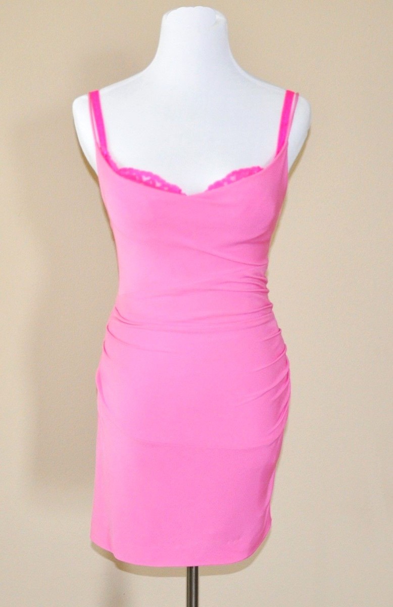 Jennifer Love Hewitt Heartbreakers Screen Worn Pink Mini Sexy Dress & Bra Jennifer Love Hewitt Heartbreakers Screen Worn Pink Mini Sexy Dress & Bra