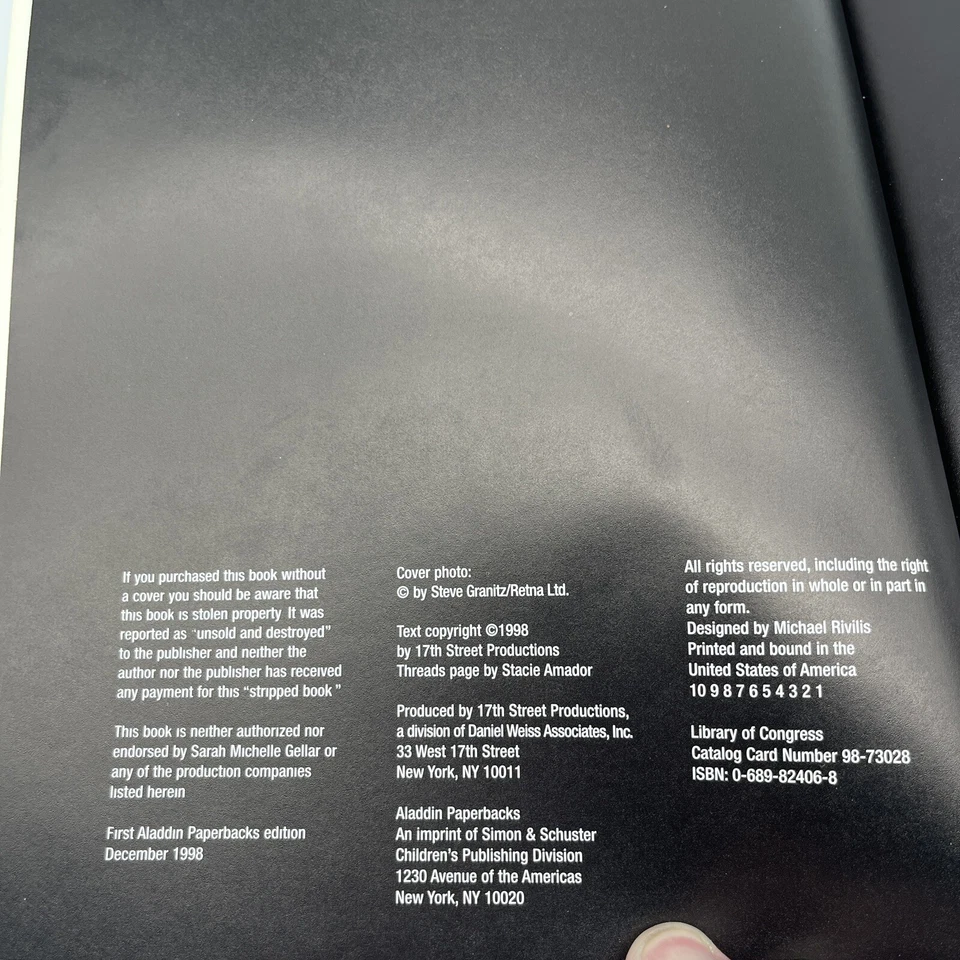 Sarah Michelle Gellar (SCENE!) By Jennifer Baker First Aladdin Paperbacks 1998 - Image 3 of 4