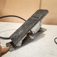 Williams Controls Accelerator Pedal Electronic 45 Degree 608686 - Idk wh it fits