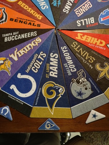 ๐14 NFL mini team pennants w/14 mini team tabletop, "Flick-It" footballs.๐ - Picture 5 of 8