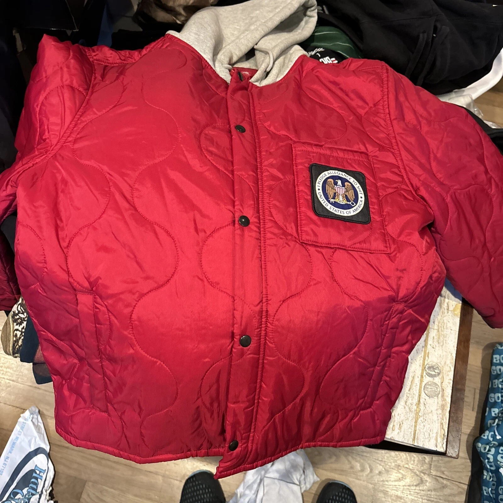 Veste matelassée Supreme « je promets allégeance à sh*t » taille M